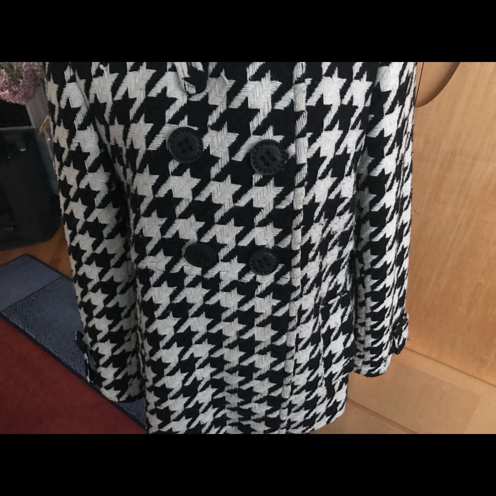 A Wool Coat - image 3